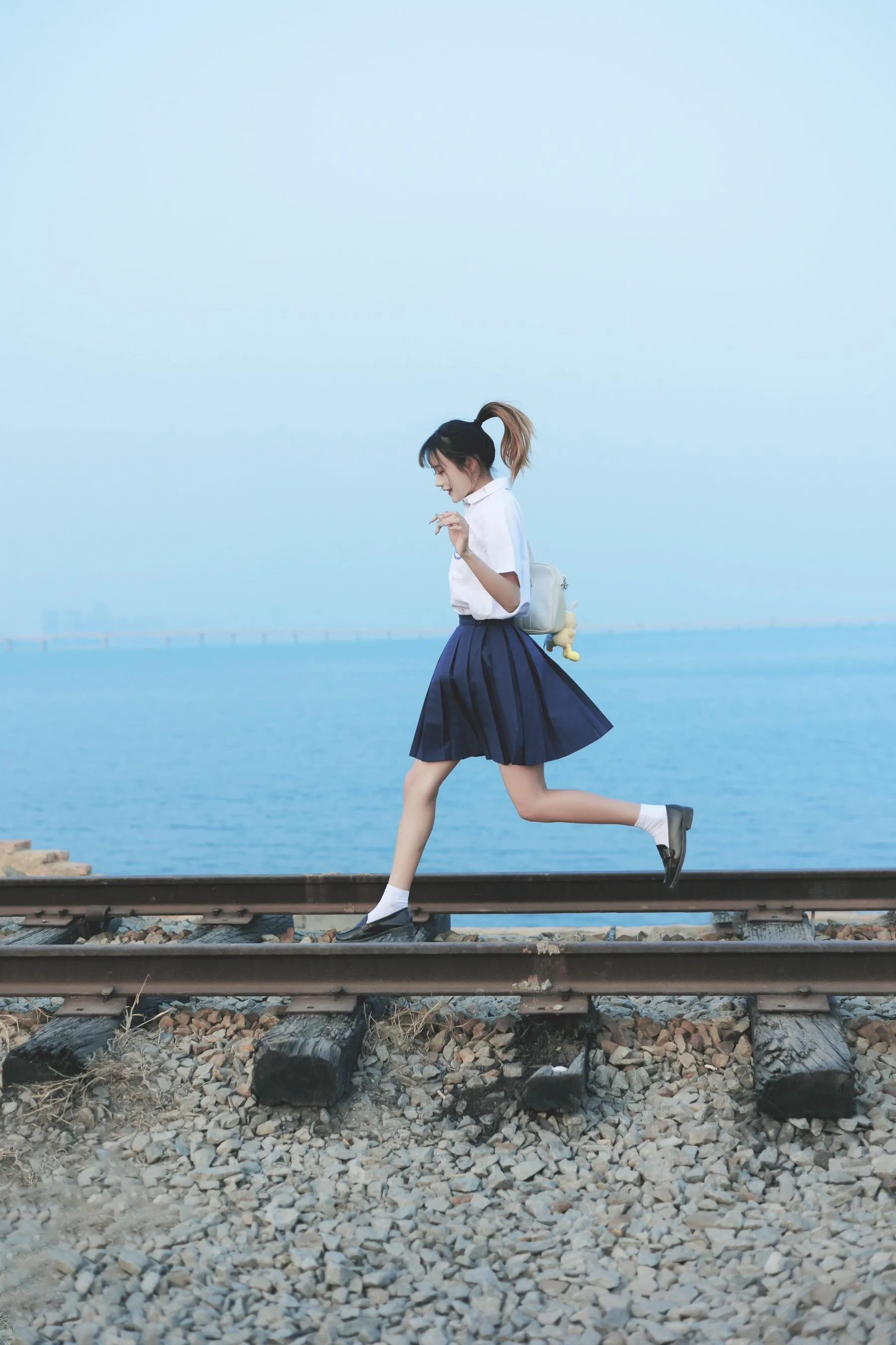 [艺图语] 2022.06.28 海风的声音 兔子Zzz不吃胡萝卜 [39P]插图4